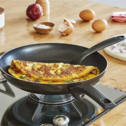 Tefal Easy Cook & Clean 2-teiliges Aluminium Bratpfannenset 24 + 28 Cm, Titanium Antihaftversiegelung, Thermo-Signal, Diffusion Pfannenboden Für Fast Alle Herdarten Außer Induktion -Günstiges Herd Genuss Geschäft 213179d01a6ed84455f3554f061d7799