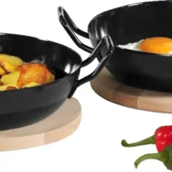 Krüger Schlemmerpfanne Mit Holzteller Aus Stahl Beschichtet 20cm -Günstiges Herd Genuss Geschäft 6362fbb9d017598ac1235d1dbdd45b6c