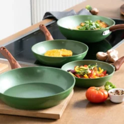 Just Vegan ECO Pfanne CeraVegan 28 Cm Aluminium Grün 32 Just Vegan ECO Pfanne CeraVegan 28 Cm Aluminium Grün -Günstiges Herd Genuss Geschäft 660b5f95fe02022f64c97b66615d379b