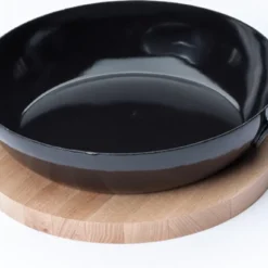 Krüger Schlemmerpfanne Mit Holzteller Aus Stahl Beschichtet 20cm -Günstiges Herd Genuss Geschäft 68e2a33630ef5a741383146e7e18ab6f