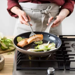 GreenPan Bratpfanne - Royal Bronze - ø 20 Cm - Keramische Antihaftbeschichtung -Günstiges Herd Genuss Geschäft 6b866d6823308073e649bdbb4a6bcbee