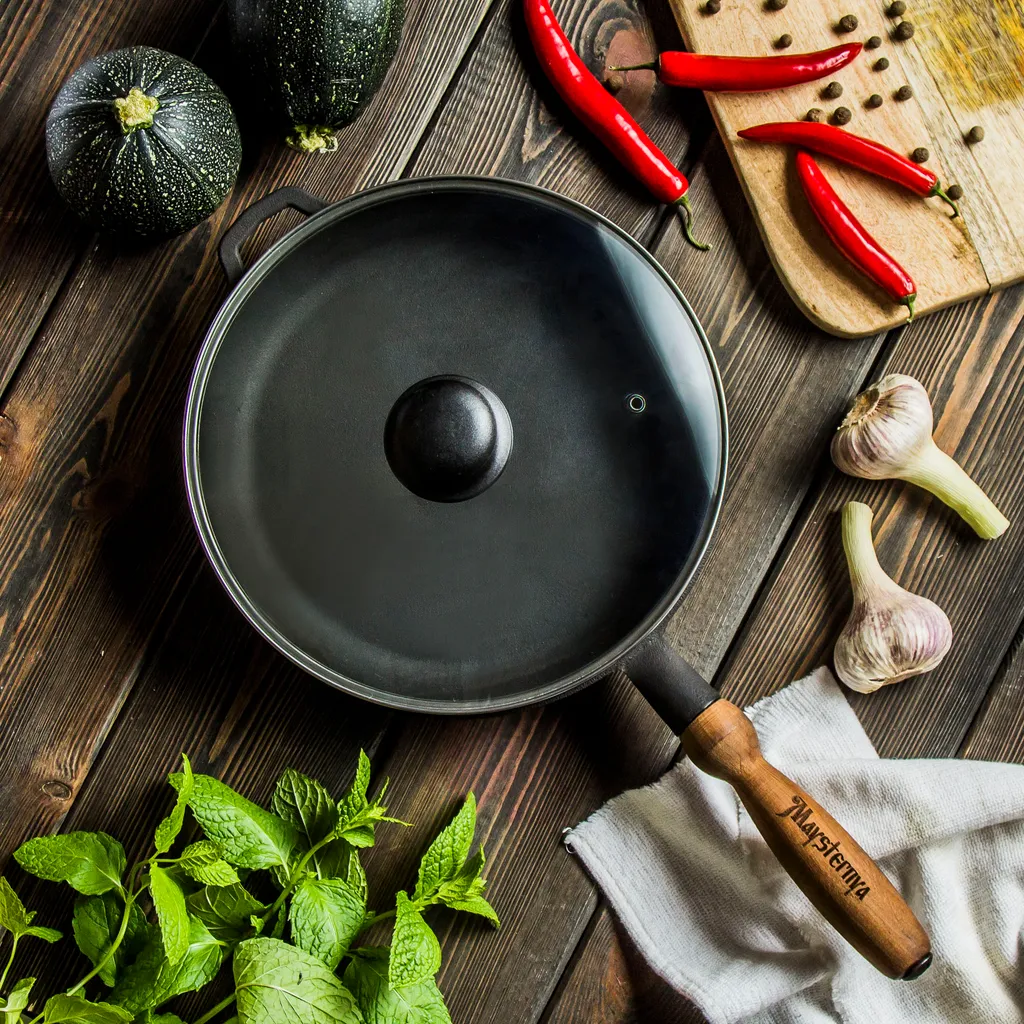 Gusspfanne Ø 24 Cm Mit DECKEL Bratpfanne Gusseisen MAYSTERNYA IRON WOOD 4 Gusspfanne Ø 24 Cm Mit DECKEL Bratpfanne Gusseisen MAYSTERNYA IRON WOOD – Bild 2