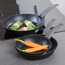 GRÄWE Aluminium-Pfannenset, Ø 20 Cm, Ø 24 Cm, Ø 28 Cm, Beschichtet, 3-teilig, Inkl. Pfannenwender -Günstiges Herd Genuss Geschäft 924d090d379276458588f3c8bdca9b32