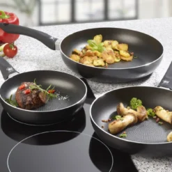 ELO Pfannenset Smart Life 3 Teilig (20,24,28 Cm) Aus Aluminium; 43501 -Günstiges Herd Genuss Geschäft a28c3fcd48db467b8a9f18cd93c1819f