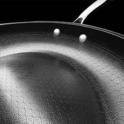 Livington Dura Pan - Pfannenset Mit Universaldeckel - 28cm + 24cm Pfanne - 3-lagige Antihaftbeschichtung - Pflegeleichtes Edelstahlgehäuse - Für Alle Herdplatten Geeignet -Günstiges Herd Genuss Geschäft ccc30be7bd0fdbe67f380e4c0cee3e6a