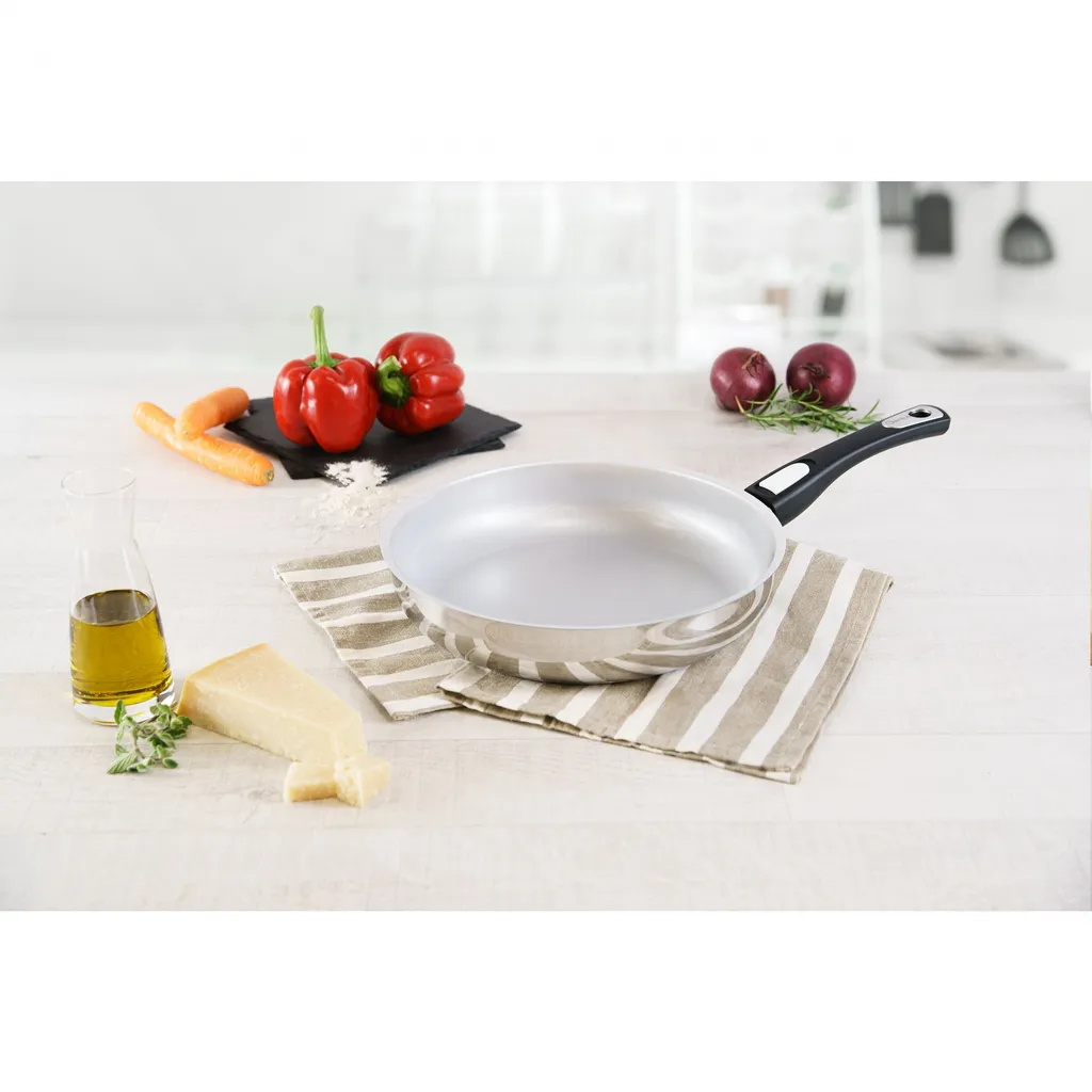 Genius Cerafit Steel Bratpfanne 28cm + Glasdeckel - Ofenfeste Keramikpfanne Mit Abnehmbarem Griff Für Alle Herdarten; A24665 4 Genius Cerafit Steel Bratpfanne 28cm + Glasdeckel - Ofenfeste Keramikpfanne Mit Abnehmbarem Griff Für Alle Herdarten; A24665 – Bild 2